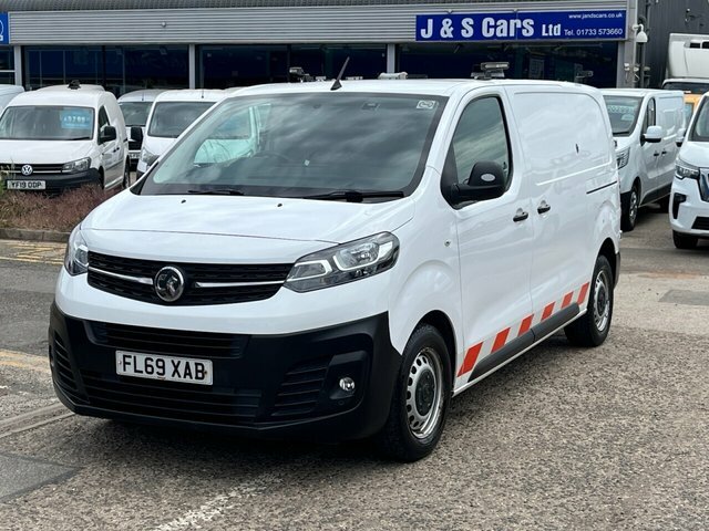 Vauxhall Vivaro Turbo D 2900 Edition FL69XAB White #3