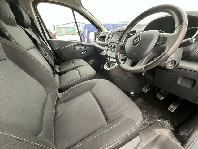 Renault Trafic Trafic Sl28 Energy Dci 145 Sport Nav Van White #13