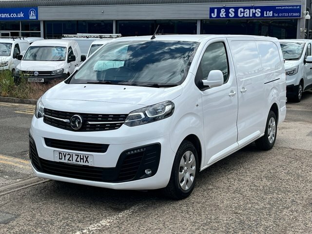 Vauxhall Vivaro Turbo D 2900 Sportive White #3