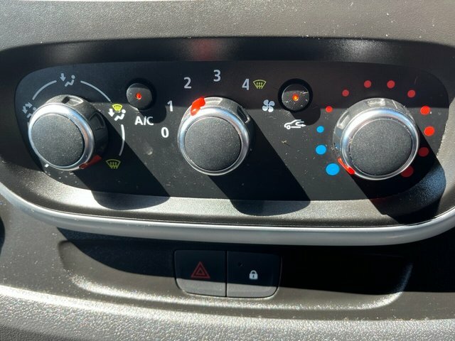 Renault Trafic Sl28 Energy Dci Black #16