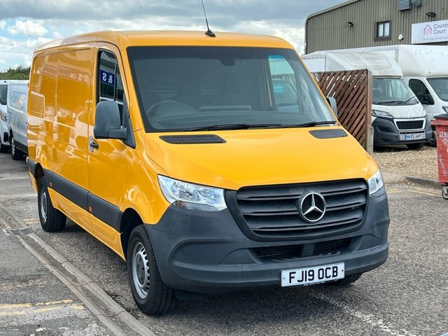Mercedes-Benz Sprinter 314 Cdi Panel Van Yellow