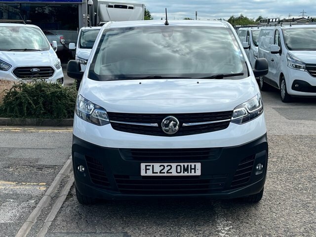 Vauxhall Vivaro Turbo D 2900 Dynamic FL22OMH White #2