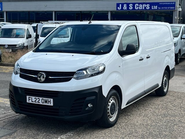 Vauxhall Vivaro Turbo D 2900 Dynamic FL22OMH White #3