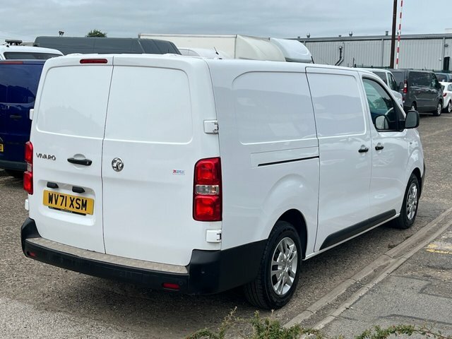 Vauxhall Vivaro 2L Sportive Grey #10