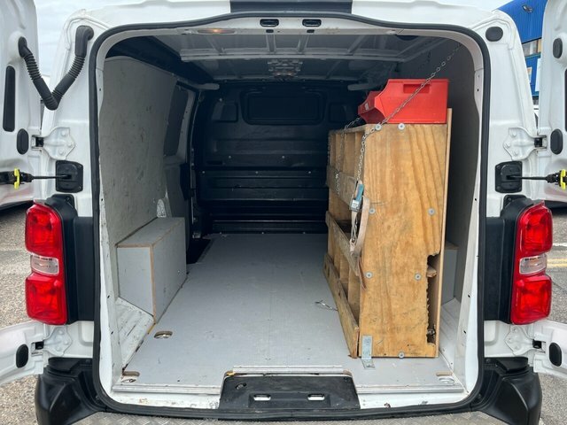 Vauxhall Vivaro 2L Sportive Grey #9