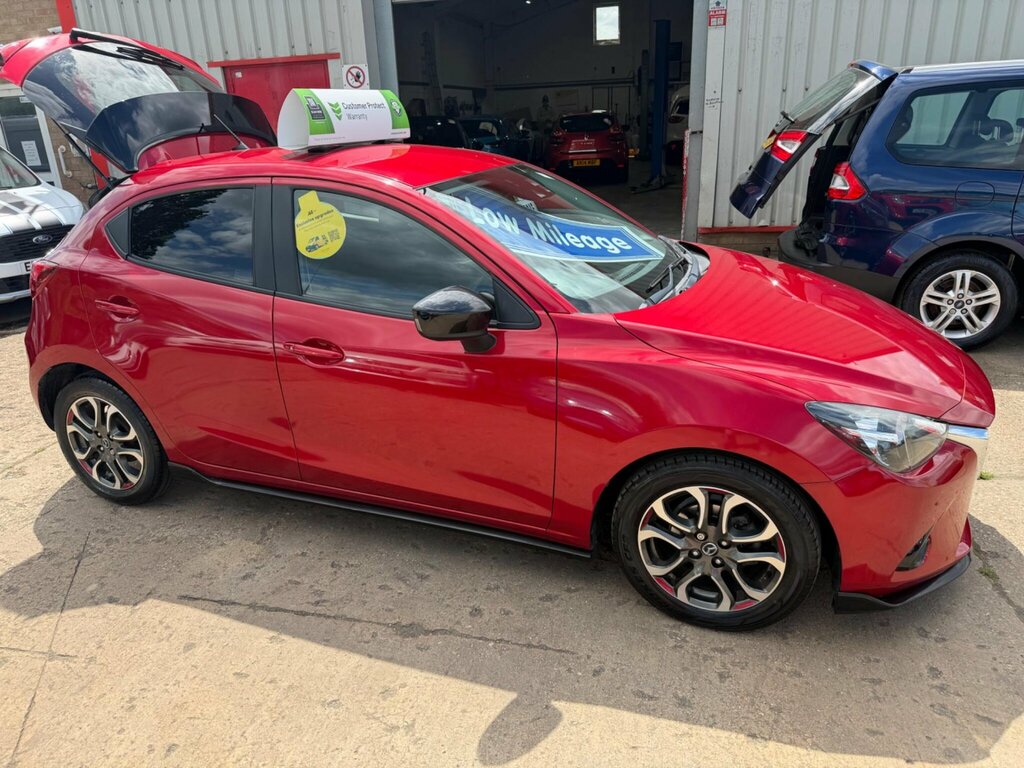 Mazda 2 1.5 Skyactiv-g Sport Black Euro 6 Ss Red #4