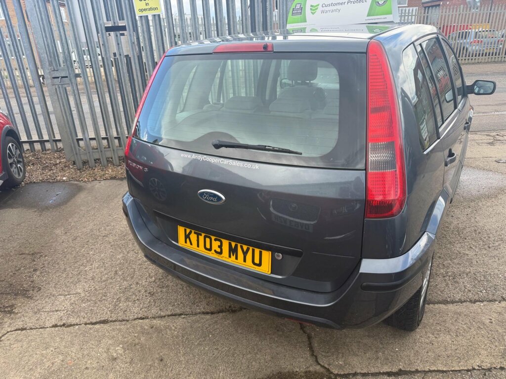 Ford Fusion Hatchback Silver #9