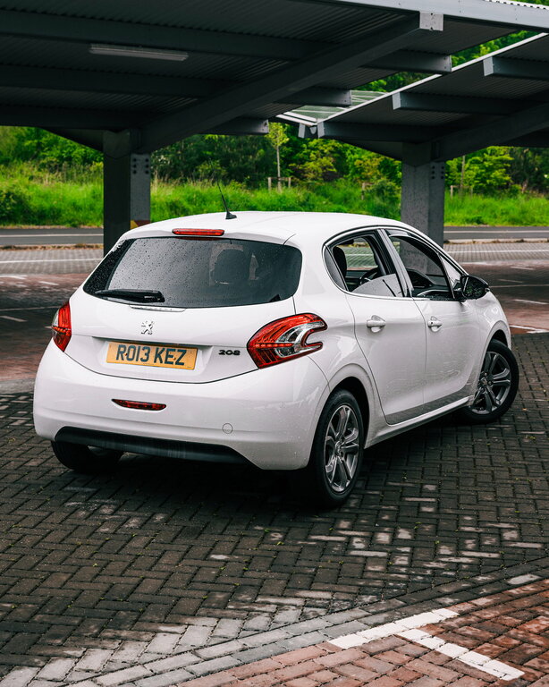 Peugeot 208 1.2 Vti Allure Hatchback Euro 5 White #6