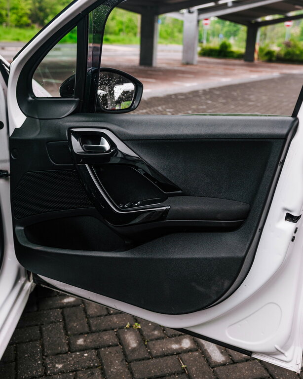 Peugeot 208 E-hdi Active White #26