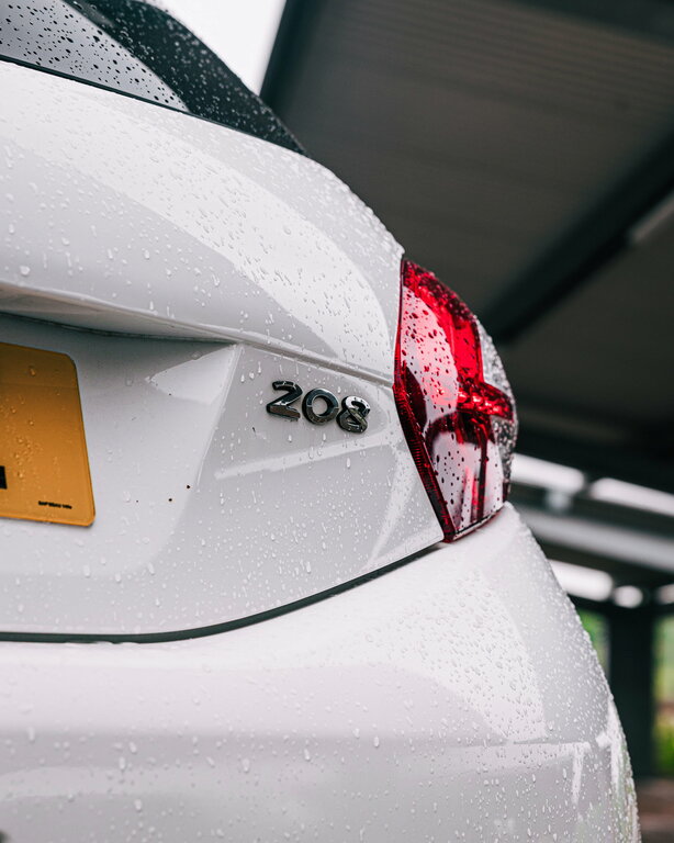 Peugeot 208 E-hdi Active White #20
