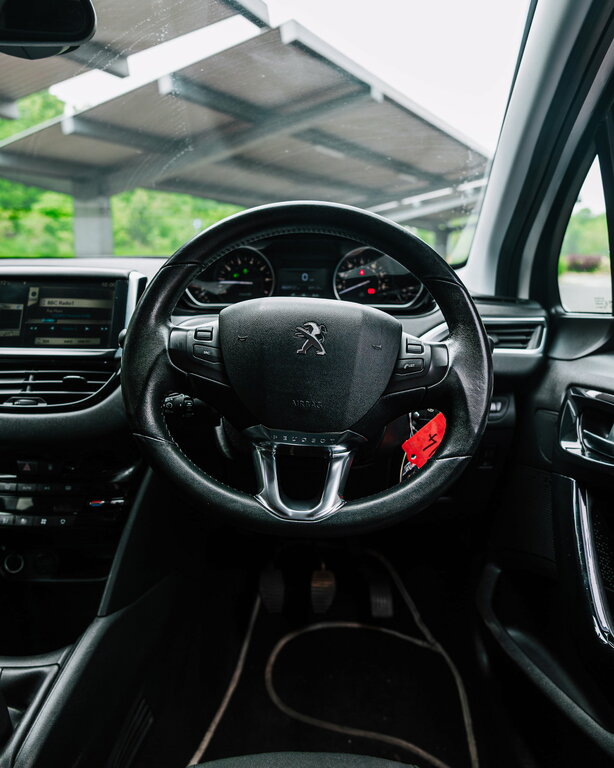 Peugeot 208 E-hdi Active White #27
