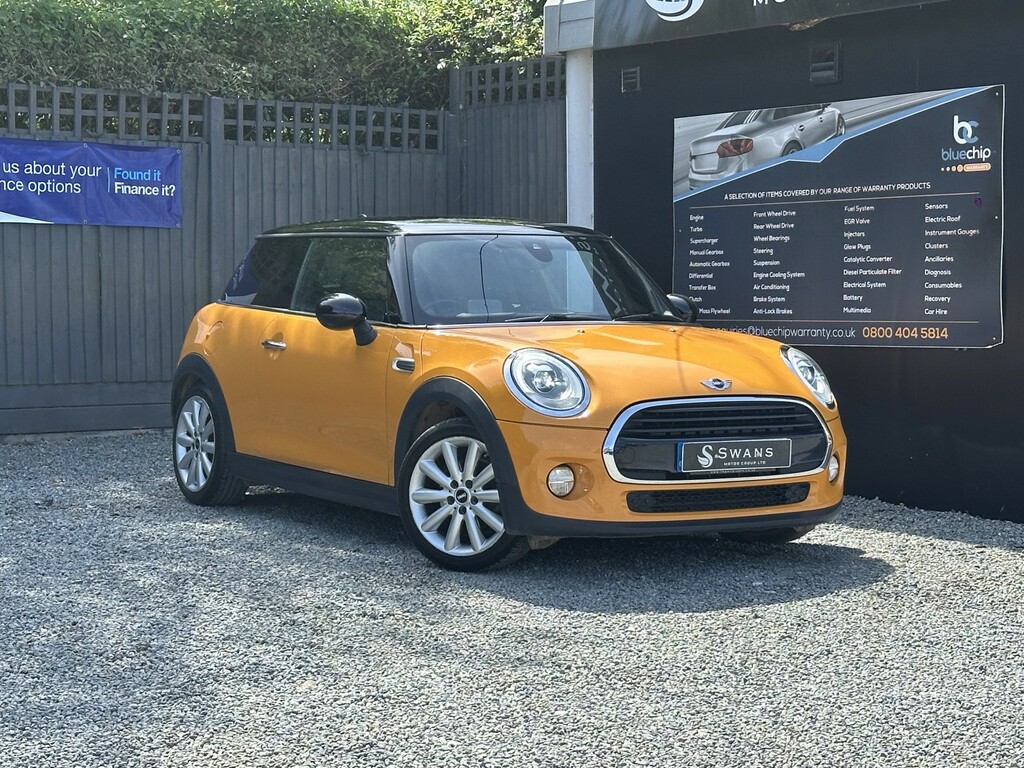 Mini Hatch Hatchback 1.5 Cooper 3-Door Hatch Orange Petr Orange