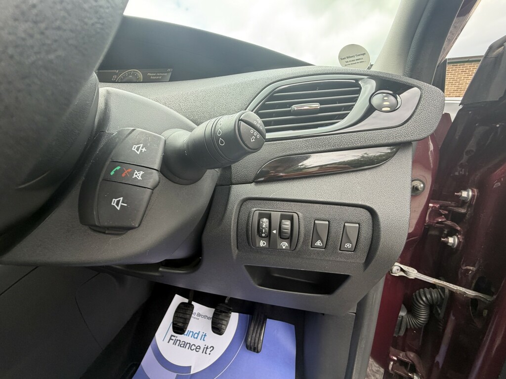 Renault Scenic 1.5 Dci Energy Dynamique Tomtom Mpv Man Red #31