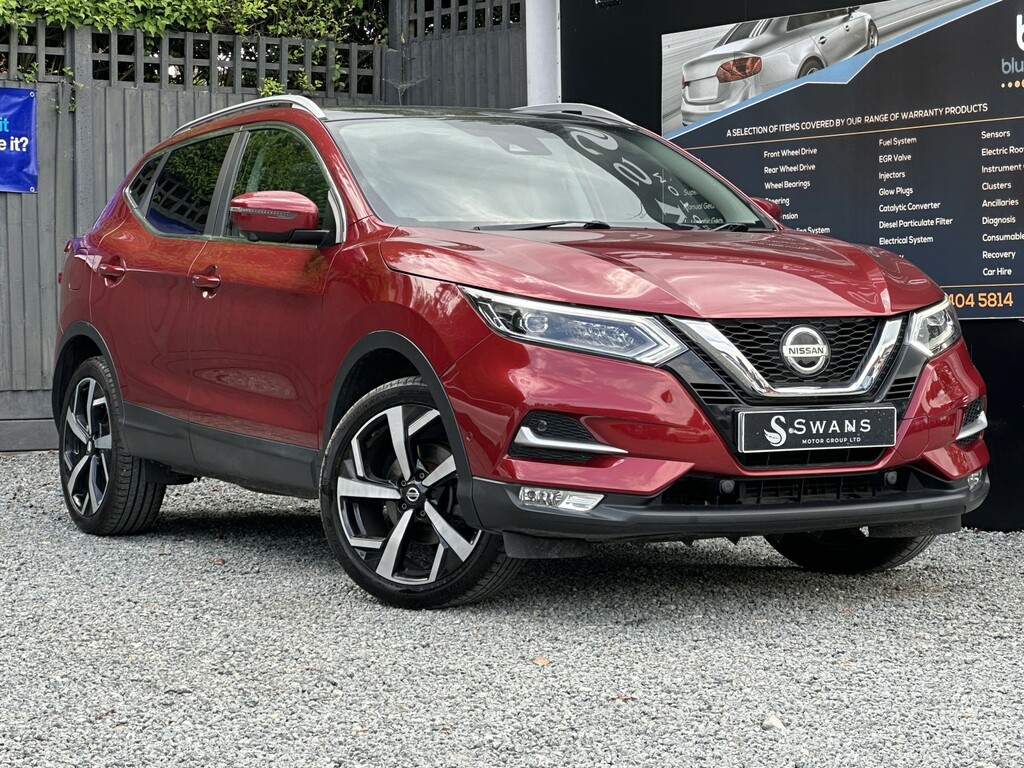 Nissan Qashqai 1.3 Dig-t Tekna Red