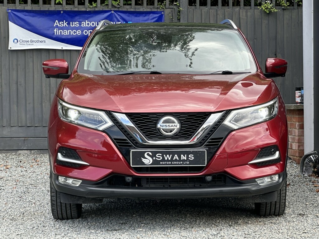 Nissan Qashqai 1.3 Dig-t Tekna Red #4