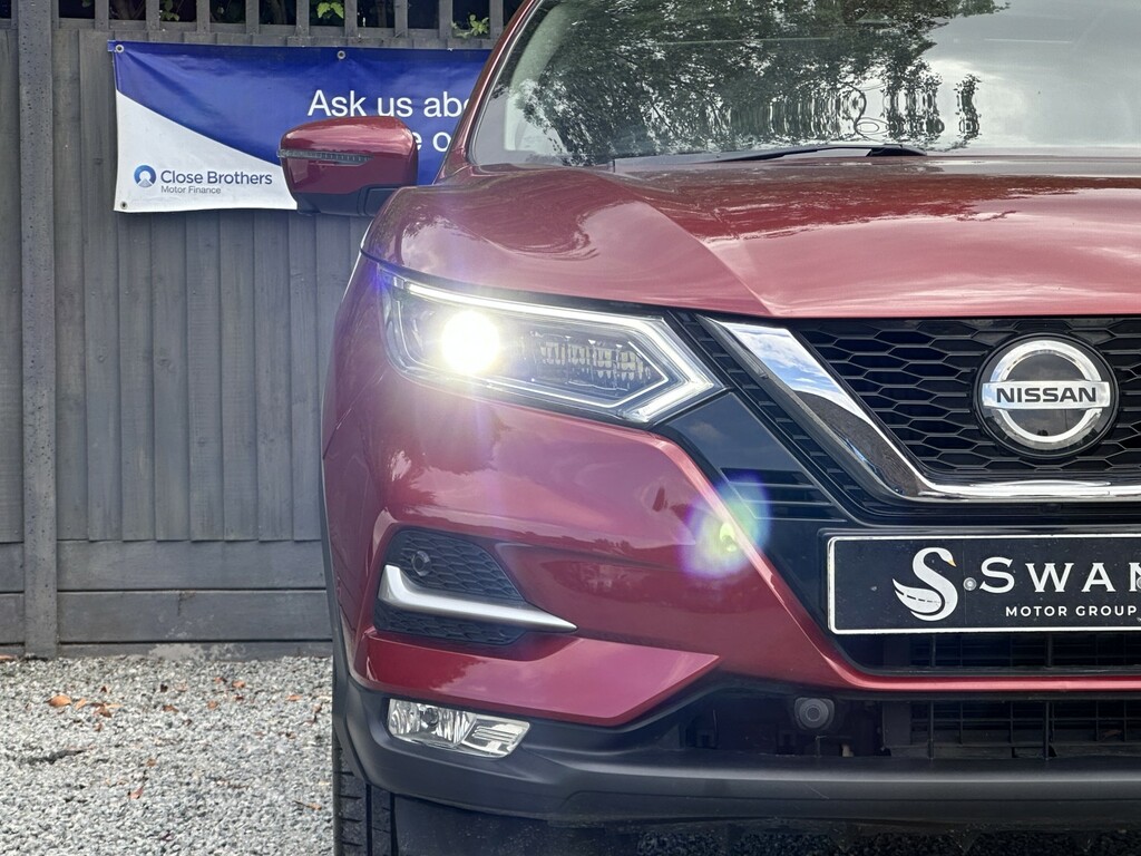 Nissan Qashqai 1.3 Dig-t Tekna Red #5