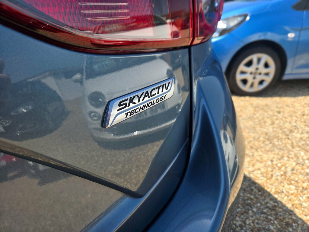 Mazda 3 2.0 Skyactiv-g Se-l Nav Hatchback Manua Blue #6