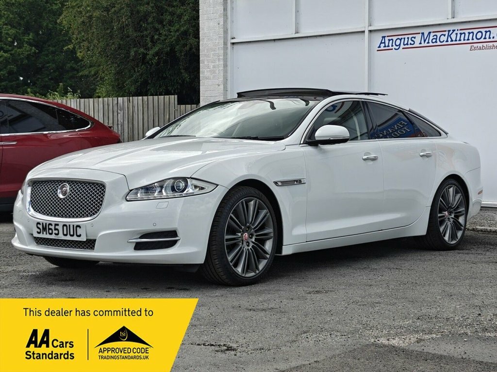 Jaguar XJ 3L Portfolio White #4