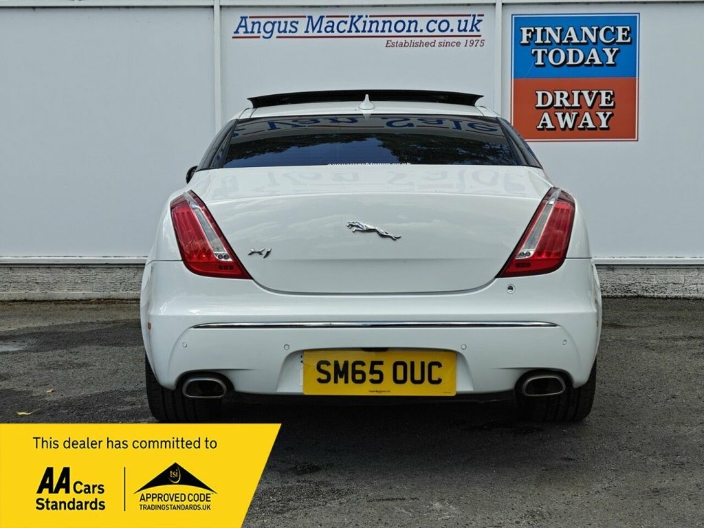 Jaguar XJ 3L Portfolio White #6