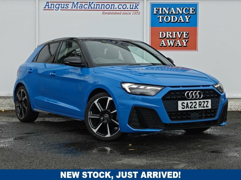 Audi A1 1L Black Edition Blue
