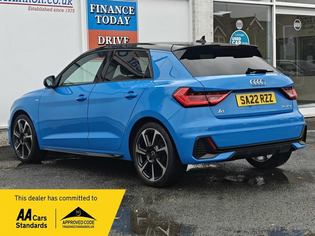 Audi A1 1L Black Edition SA22RZZ Blue #5