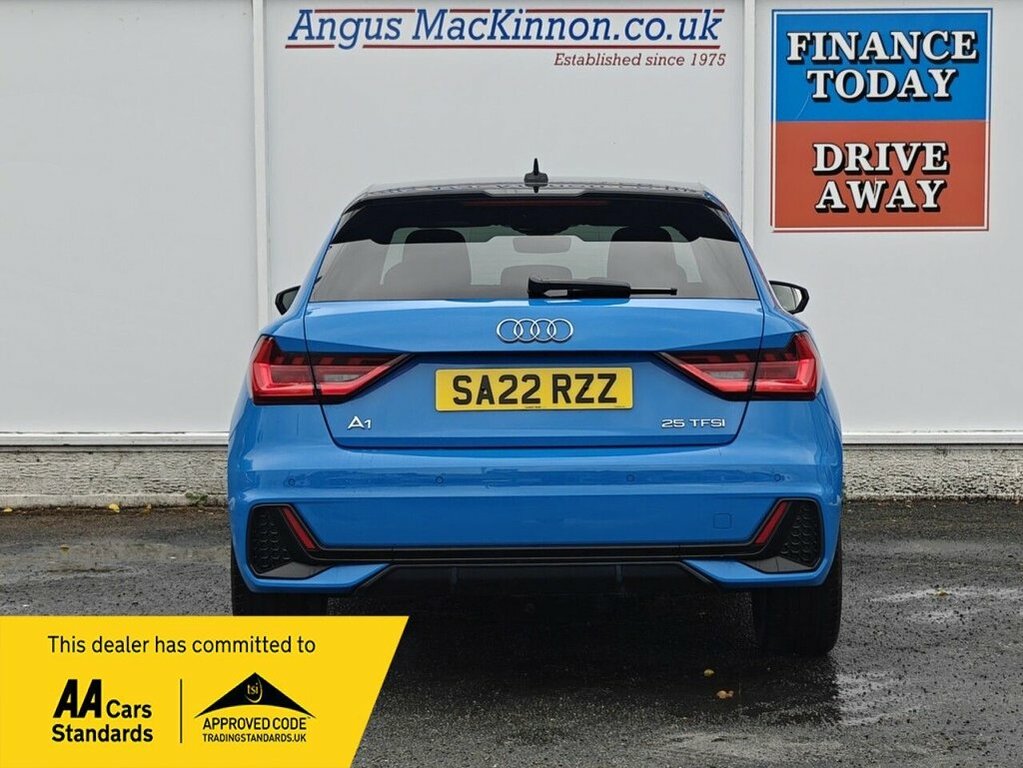 Audi A1 1L Black Edition SA22RZZ Blue #6
