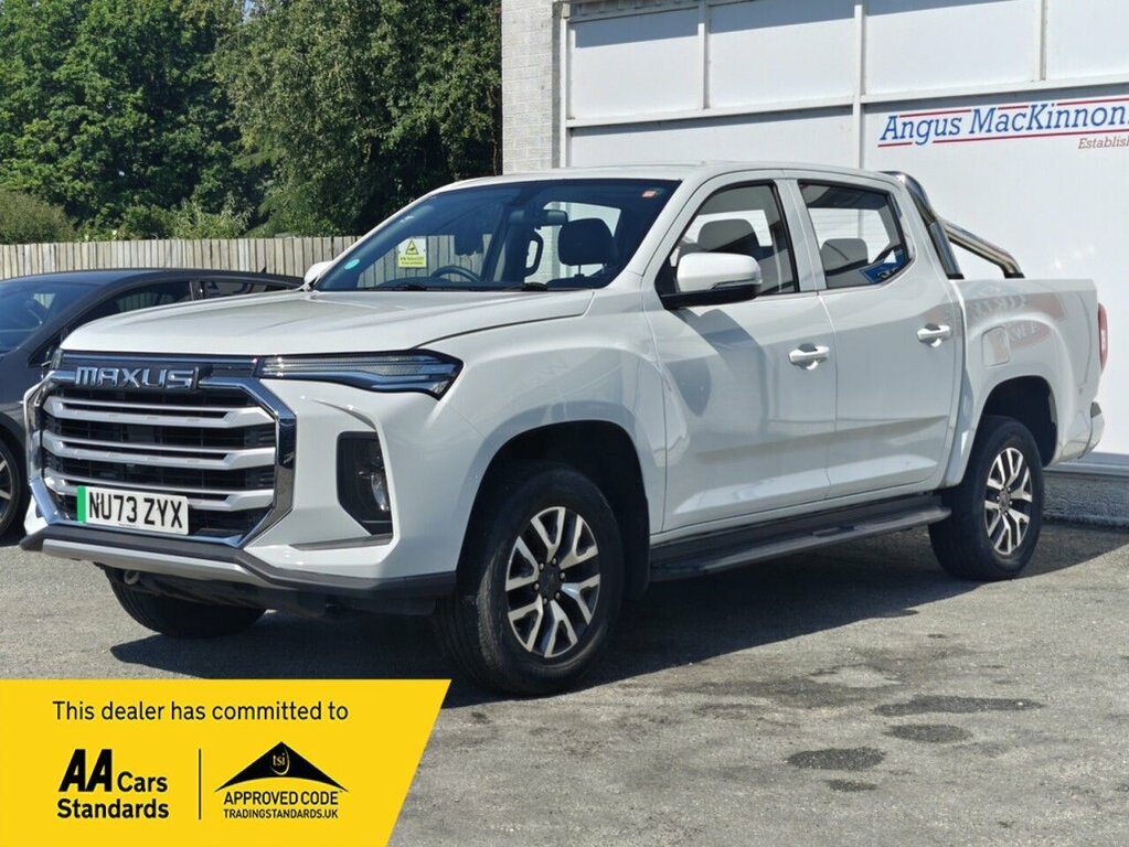 Maxus T90 Pickup White #4