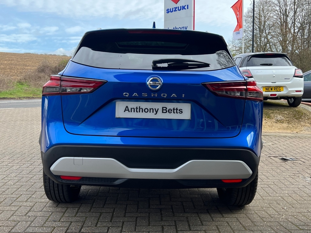 Nissan Qashqai 1.3 Dig-t Mh Premiere Edition KU71ZMX Blue #5