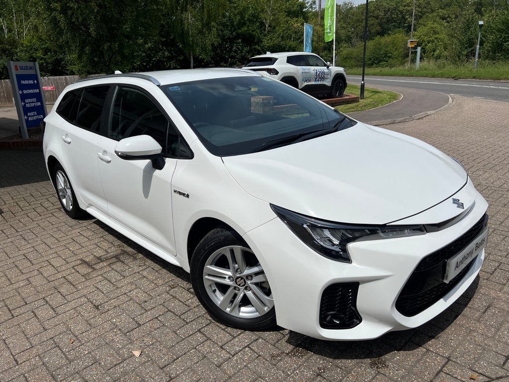 Suzuki Swace 1.8 Hybrid Motion Cvt White #2