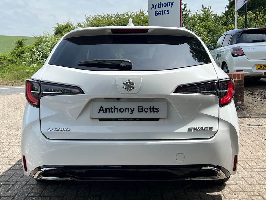 Suzuki Swace 1.8 Hybrid Motion Cvt White #5