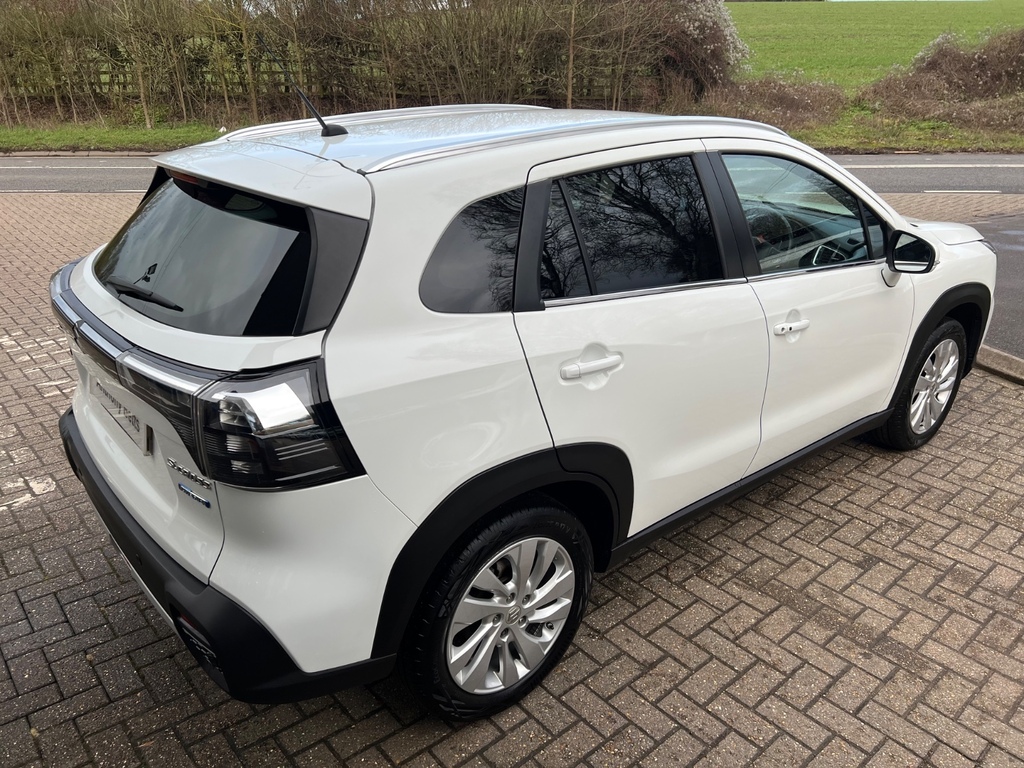 Suzuki S Cross 1.4 Boosterjet 48V Hybrid Motion White #3