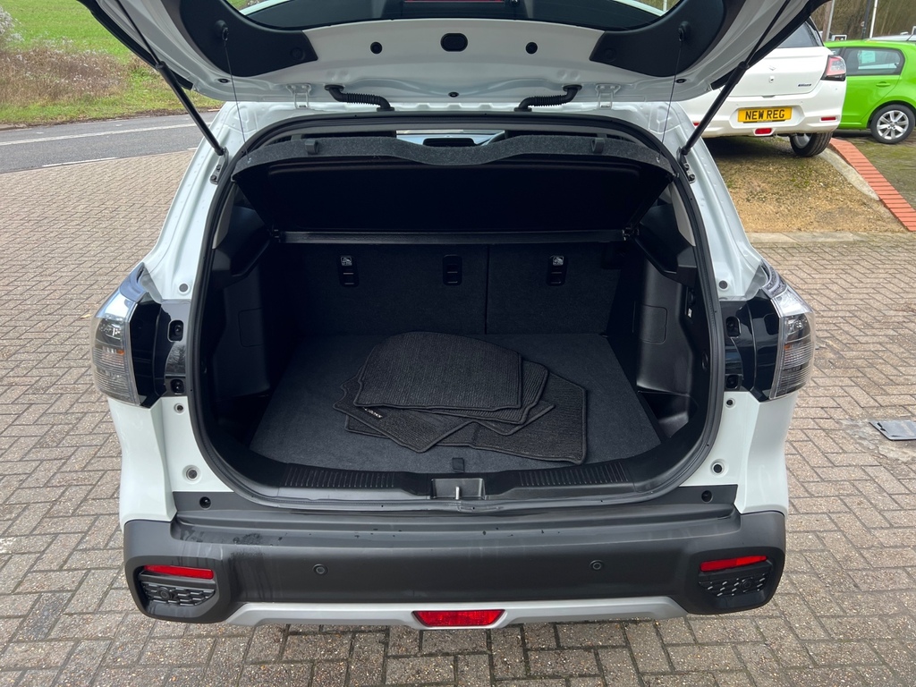 Suzuki S Cross 1.4 Boosterjet 48V Hybrid Motion White #4