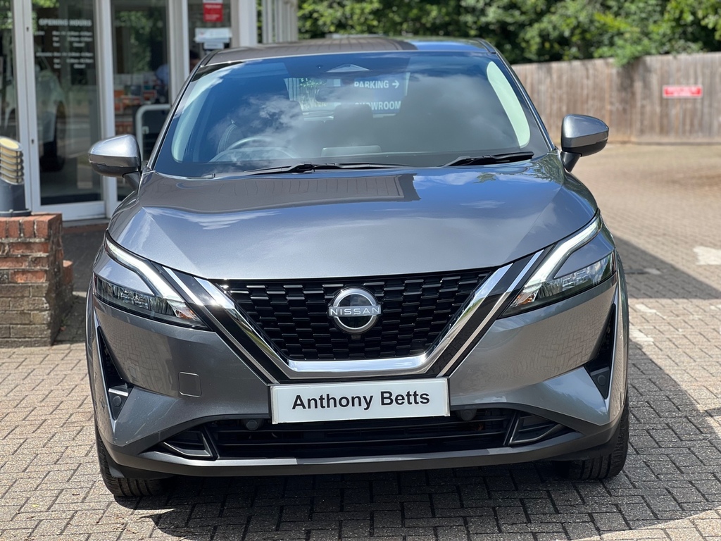 Nissan Qashqai 1.3 Dig-t Mh Acenta Premium Grey