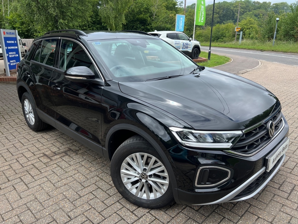 Volkswagen T-Roc 1.0 Tsi 115 Life YE75LCU Black #2