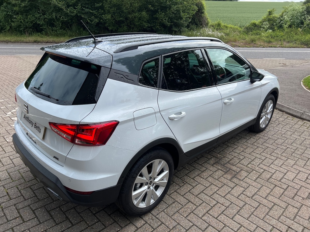 Seat Arona 1.0 Tsi 115 Fr First Edition Dsg MC75UZL White #3