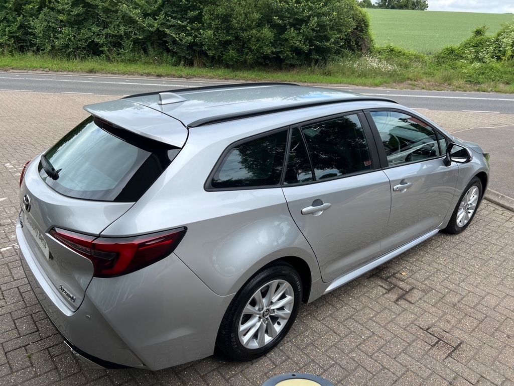 Toyota Corolla 1.8 Hybrid Icon Cvt FY24RWO Silver #3