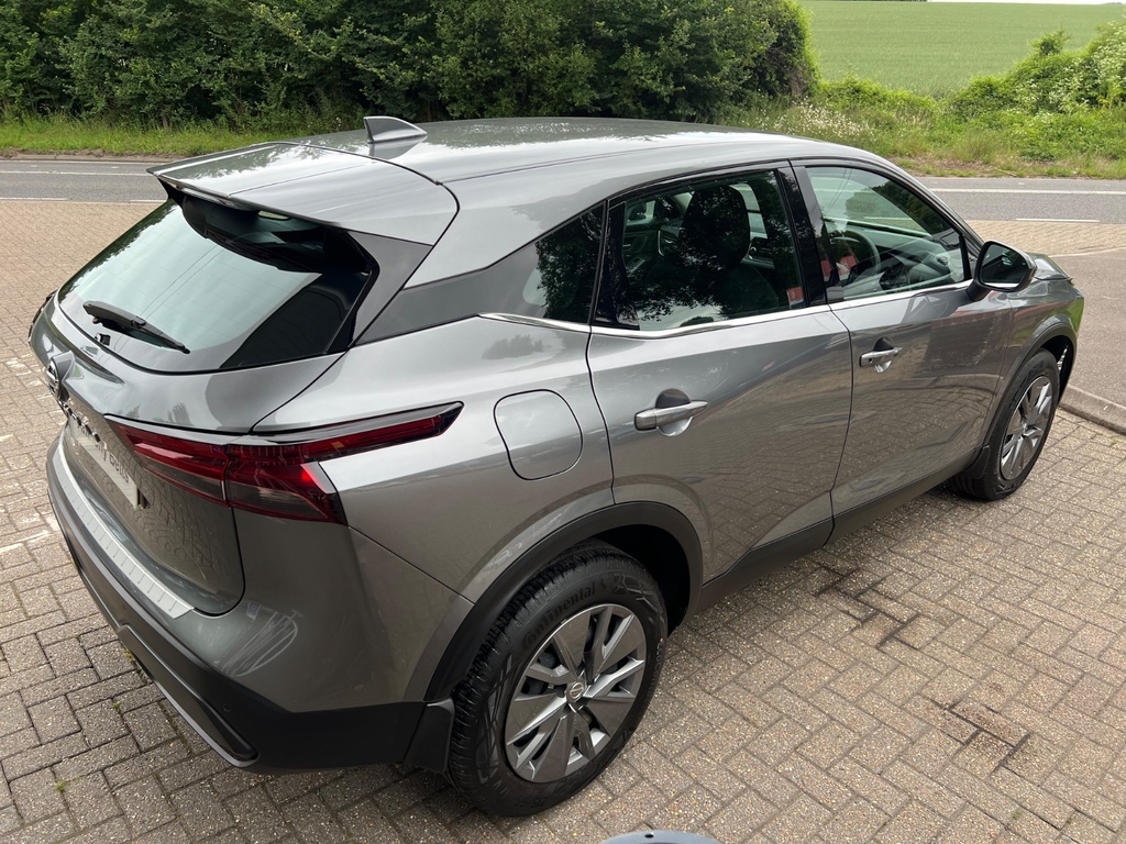 Nissan Qashqai 1.3 Dig-t Mh Visia Grey #4