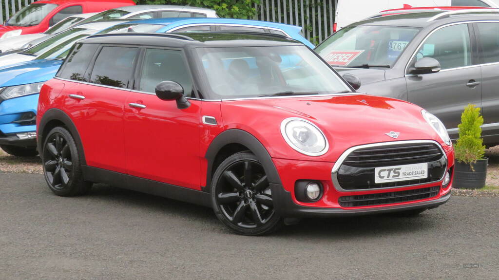 Mini Clubman 2.0 Cooper D 6Dr Red