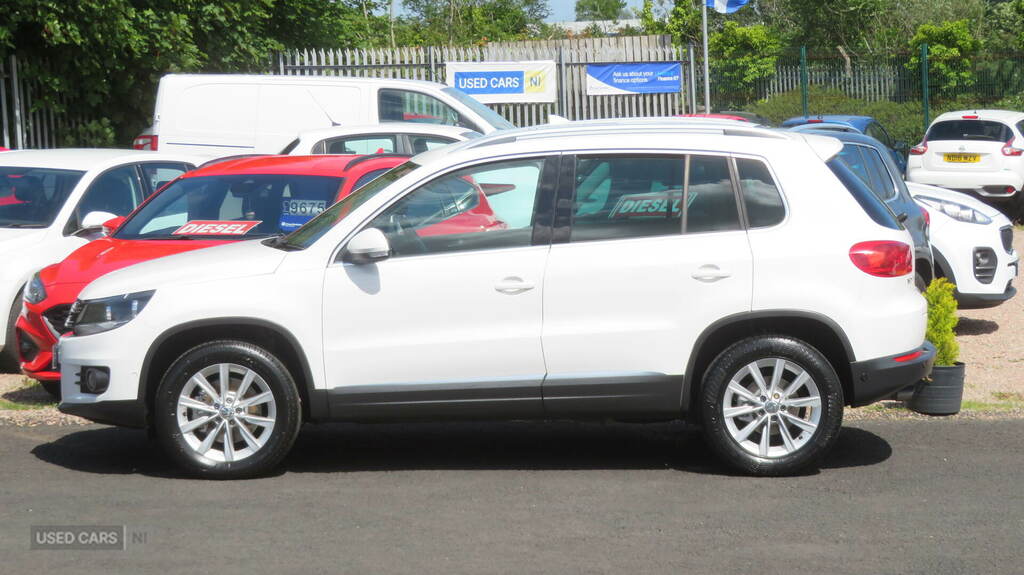 Volkswagen Tiguan 2.0 Tdi Bluemotion Tech Se White #5