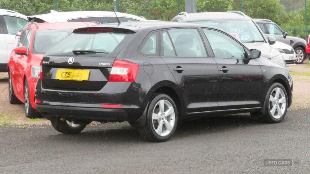 Skoda Rapid 1.6 Tdi Cr 90 Elegance Black #3