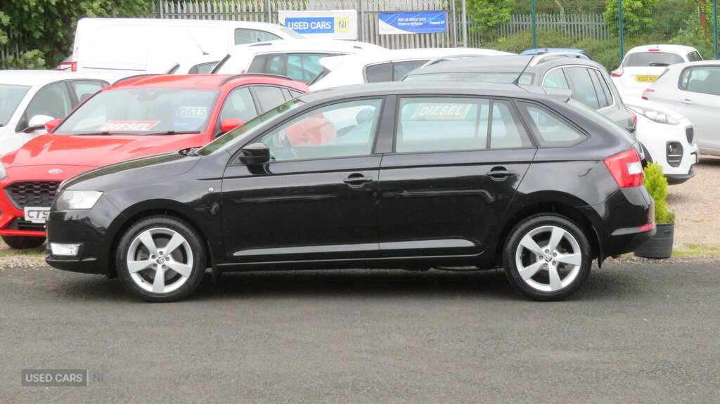 Skoda Rapid 1.6 Tdi Cr 90 Elegance Black #5