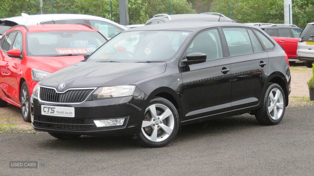 Skoda Rapid 1.6 Tdi Cr 90 Elegance Black #4