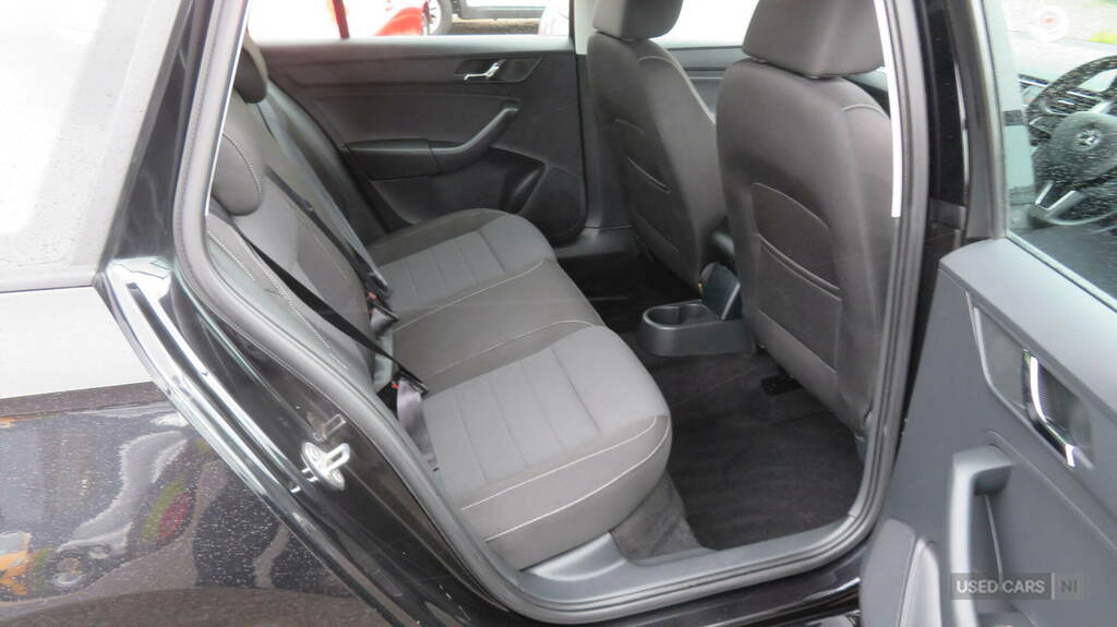 Skoda Rapid 1.6 Tdi Se 2014 White #8