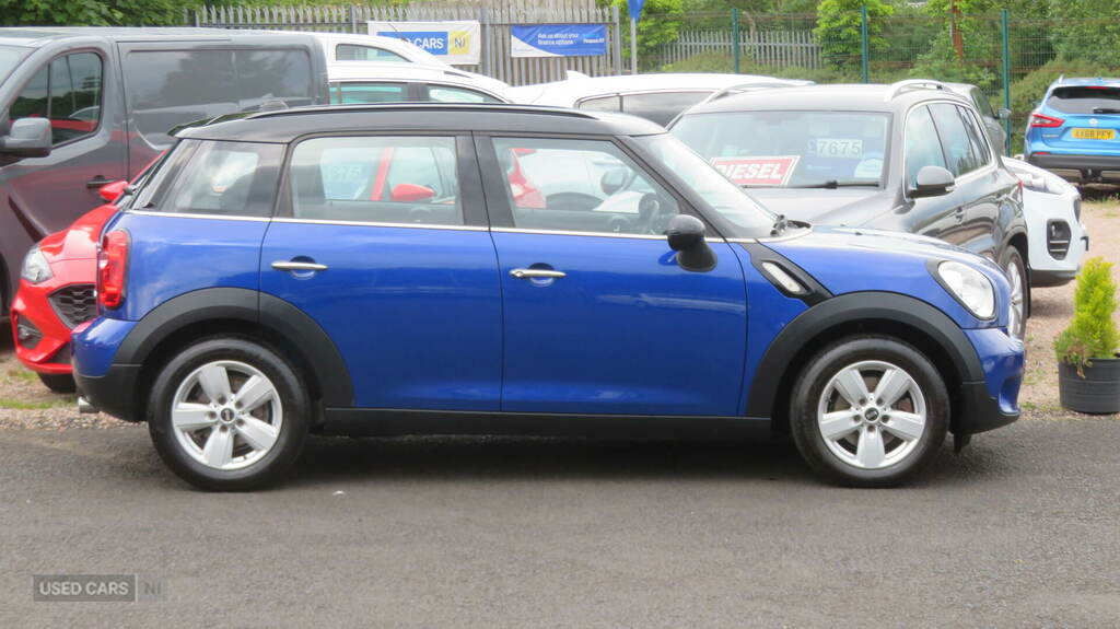 Mini Countryman 1.6 Cooper D YC66WBK Blue #2