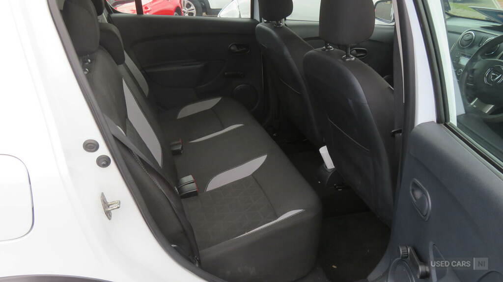 Dacia Sandero Stepway Laureate White #8
