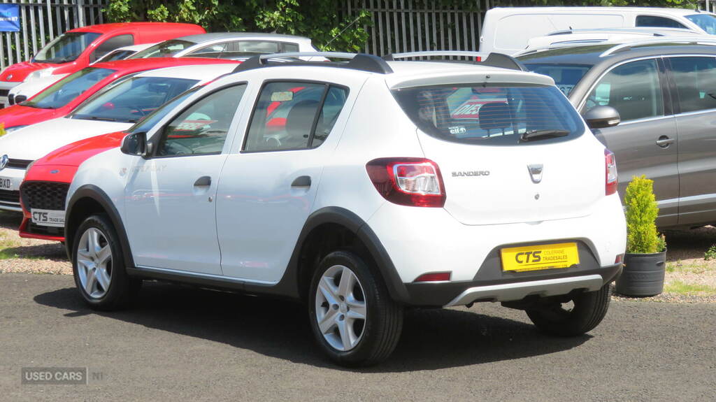 Dacia Sandero Stepway 1.5 Dci Ambiance White #6
