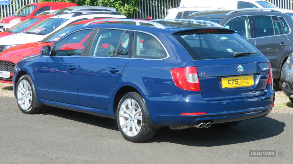 Skoda Superb 2.0 Tdi Cr 170 Se Blue #6