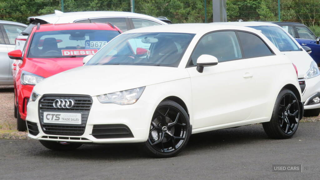 Audi A1 1.6 Tdi Se White #4