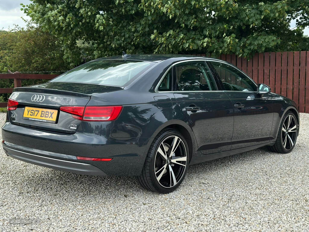 Audi A4 2.0 Tdi Ultra Se Grey #5