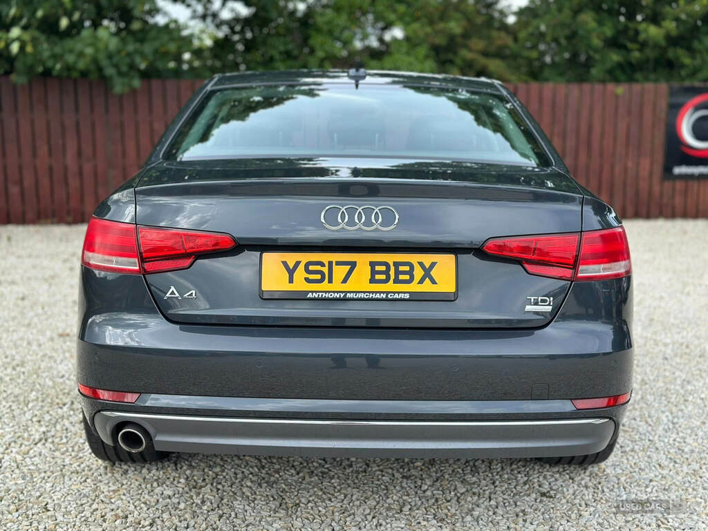 Audi A4 2.0 Tdi Ultra Se Grey #4